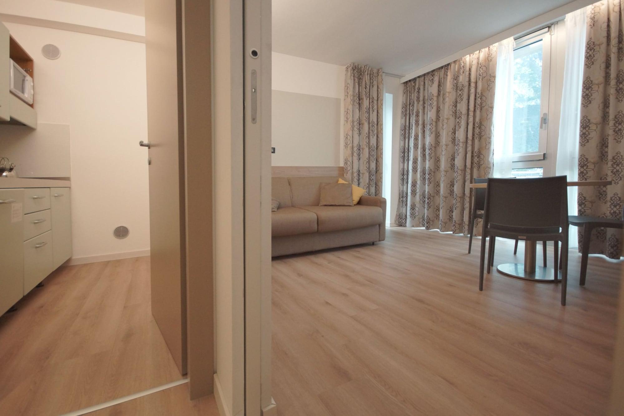 Ambassador Suite Hotel Рива дел Гарда Екстериор снимка