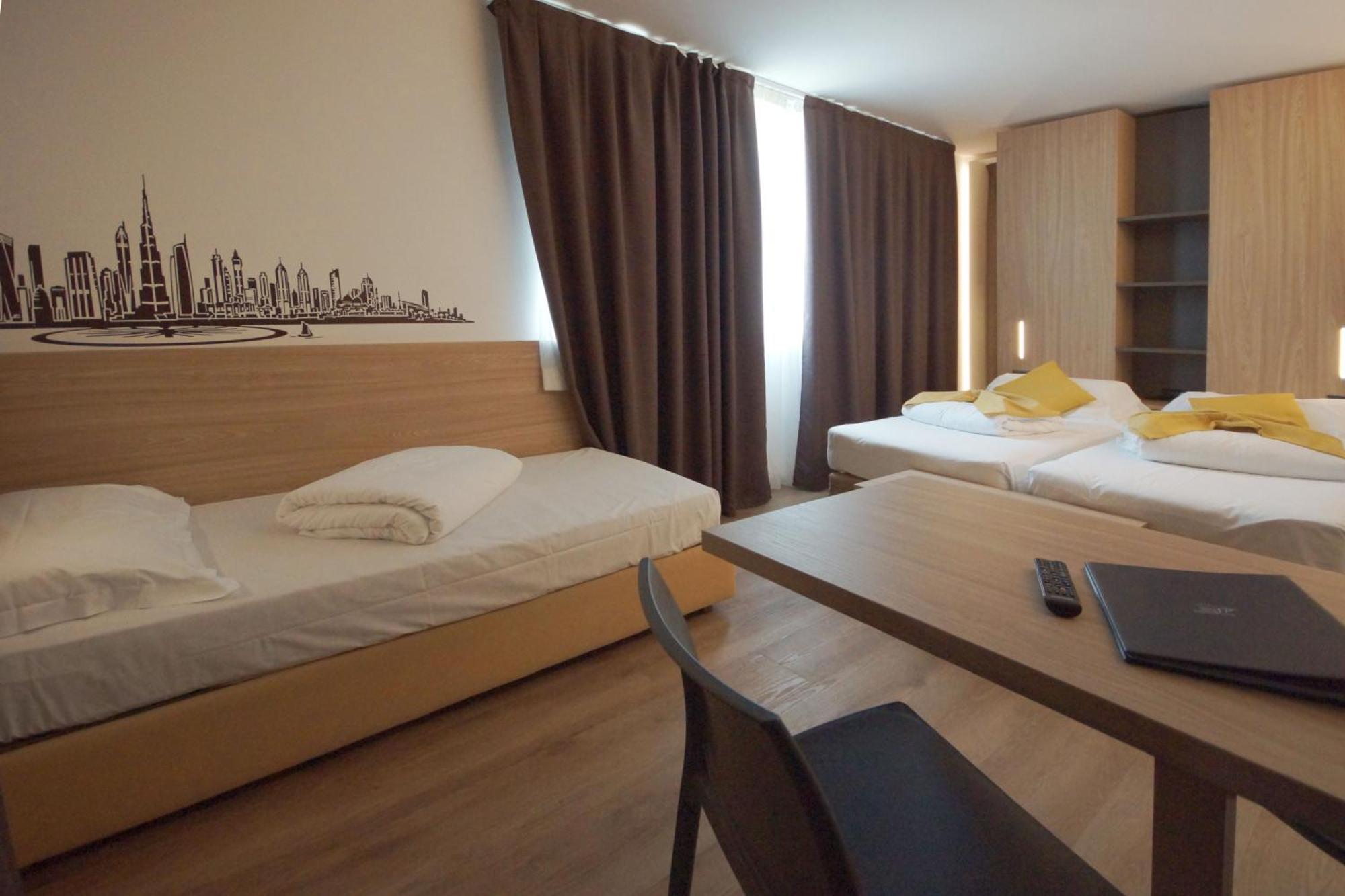 Ambassador Suite Hotel Рива дел Гарда Екстериор снимка